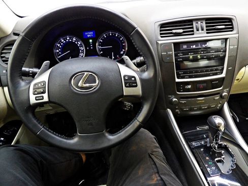 Used 2012 Lexus IS 250 RWD image 16