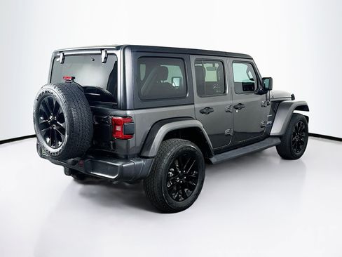 Used 2023 Jeep Wrangler Unlimited Sahara AWD/4WD image 9