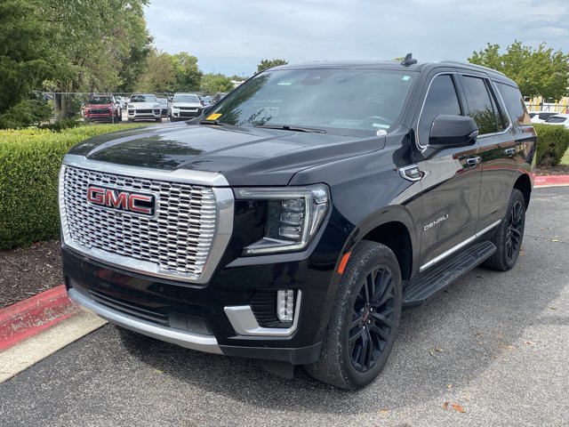 Used 2024 GMC Yukon Denali w/ Advanced Technology Package AWD/4WD image 8