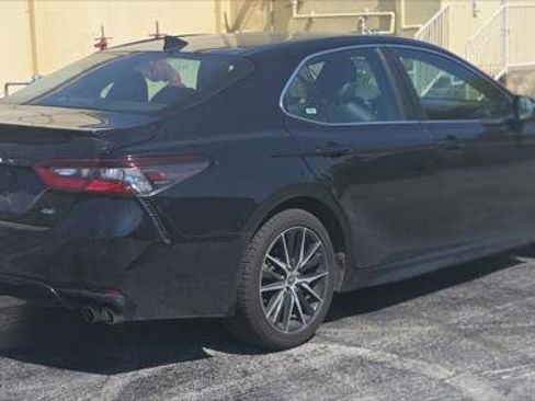 Used 2024 Toyota Camry SE FWD image 7