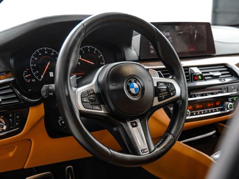 Used 2019 BMW M550i xDrive w/ Premium Package 2 AWD/4WD image 19