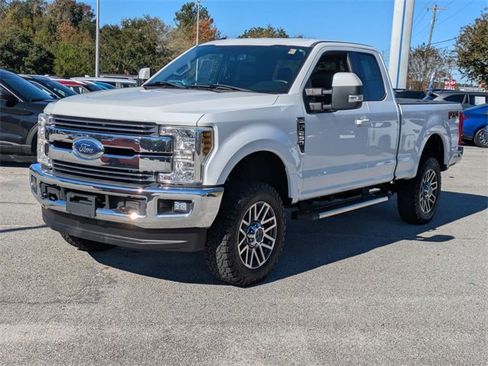 Used 2018 Ford F250 Lariat w/ Lariat Value Package image 7