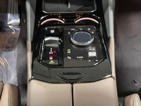 New 2026 BMW 530i xDrive w/ Premium Package AWD/4WD image 17