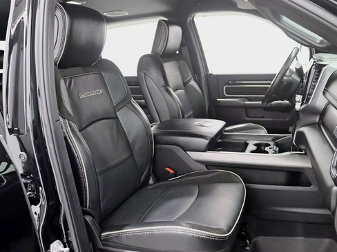 Used 2021 RAM 2500 Laramie w/ Night Edition image 32