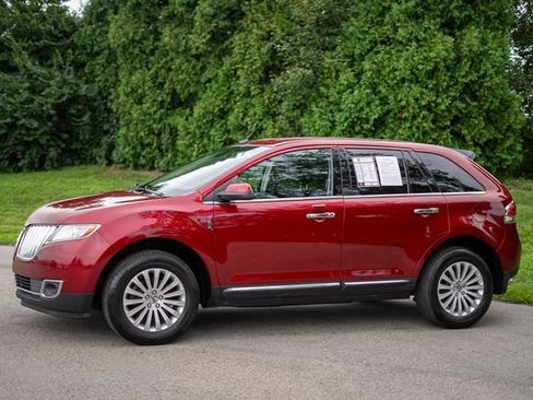 Used 2015 Lincoln MKX FWD image 8