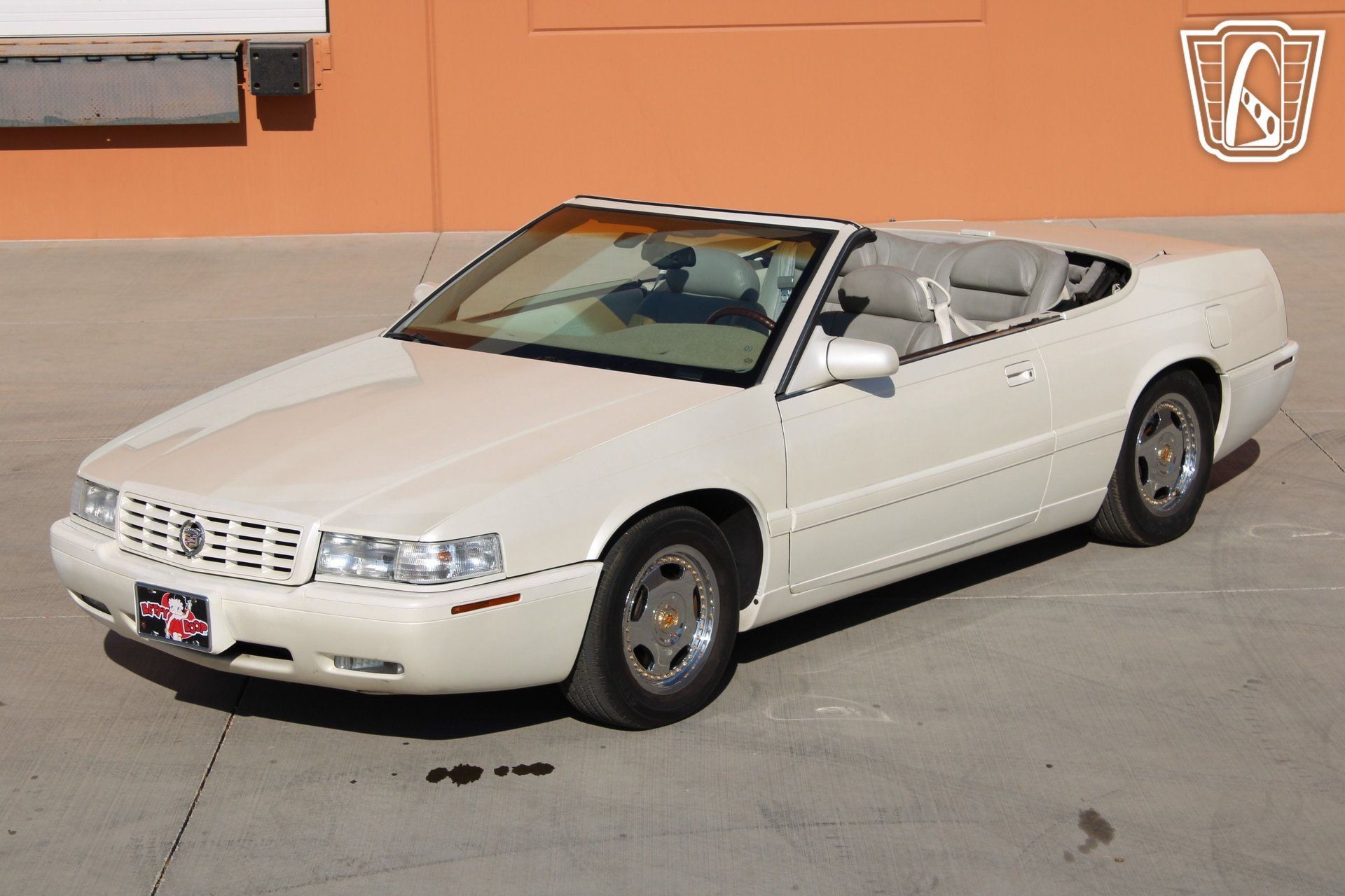 Used 2002 Cadillac Eldorado Touring w/ Preffered Equipment Group FWD image 7