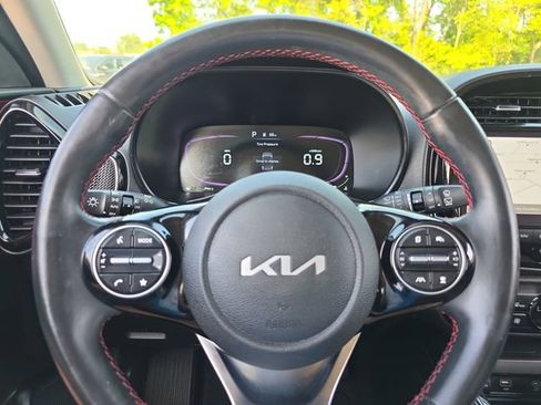 Used 2023 Kia Soul GT-Line w/ GT-Line Technology Package FWD image 18