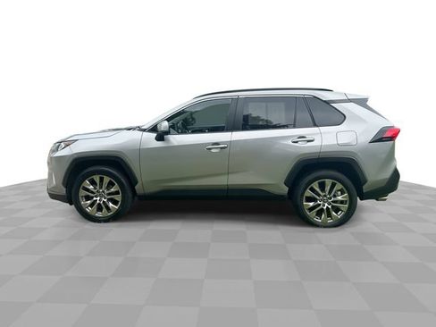 Used 2021 Toyota RAV4 XLE Premium FWD image 6