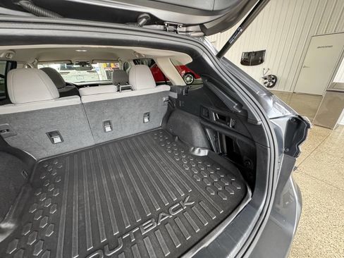 Used 2023 Subaru Outback Premium image 14