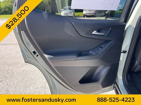 Used 2025 Chevrolet Equinox LT w/ Convenience Package II AWD/4WD image 16