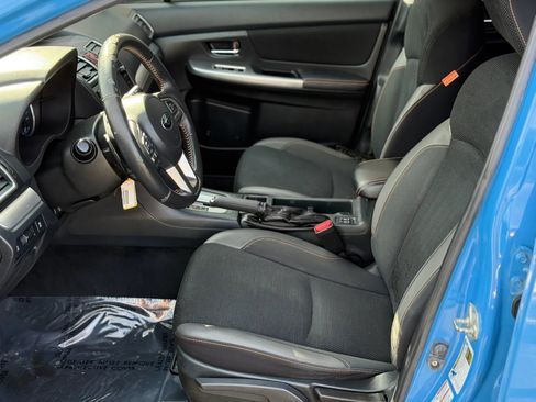 Used 2017 Subaru Crosstrek 2.0i Premium AWD/4WD image 10