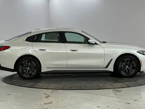 Used 2025 BMW i4 eDrive40 image 8