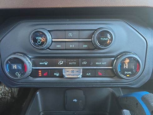 Used 2023 Ford Bronco Outer Banks image 31