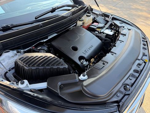 Used 2018 Buick Enclave Avenir w/ Avenir Technology Package image 38