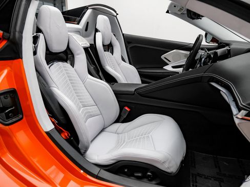 Used 2021 Chevrolet Corvette Stingray Premium Conv w/ Z51 Performance Package image 54