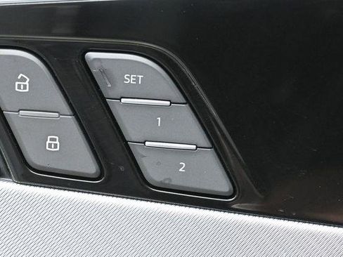 Used 2023 Audi A4 2.0T Premium Plus w/ Premium Plus Package AWD/4WD image 15