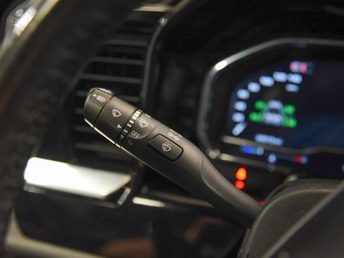 Used 2024 GMC Sierra 1500 Elevation image 27