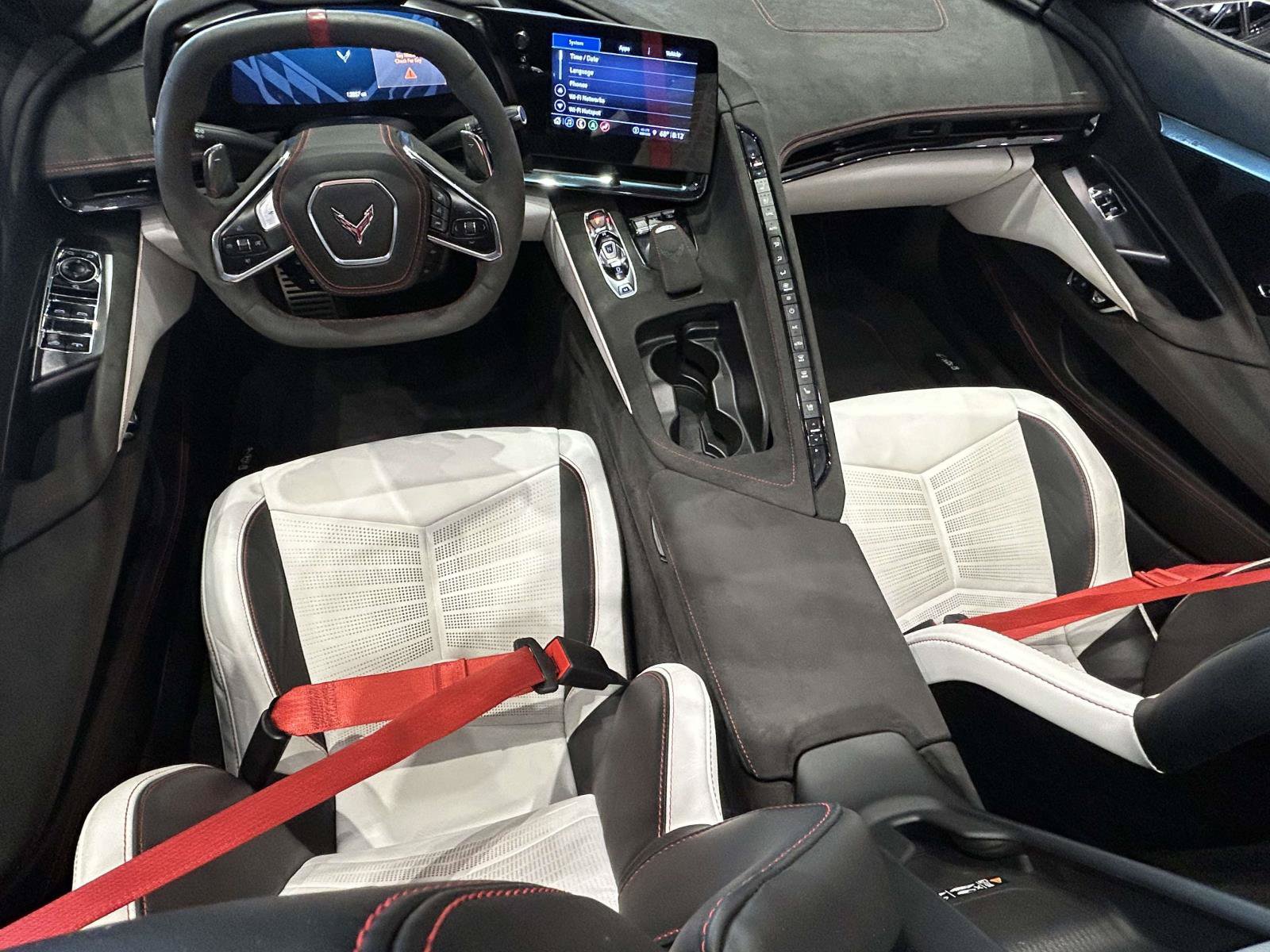 Used 2023 Chevrolet Corvette Stingray Premium Conv RWD image 25