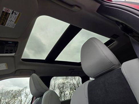 New 2025 Mitsubishi Outlander SE image 18