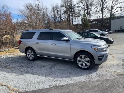 Certified 2024 Ford Expedition Max Platinum image 4