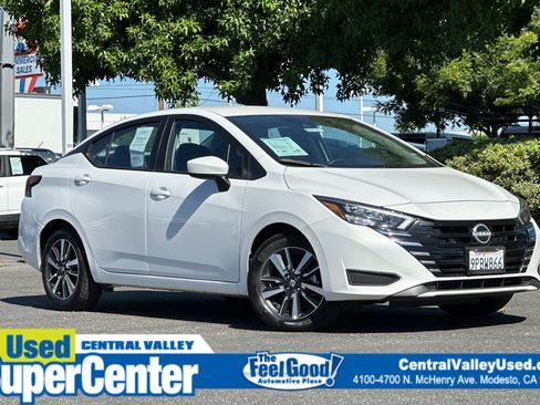 Certified 2025 Nissan Versa SV FWD image 1
