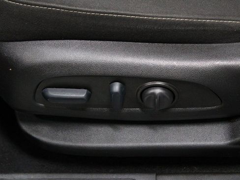 Used 2023 GMC Acadia SLE w/ Driver Convenience Package image 26