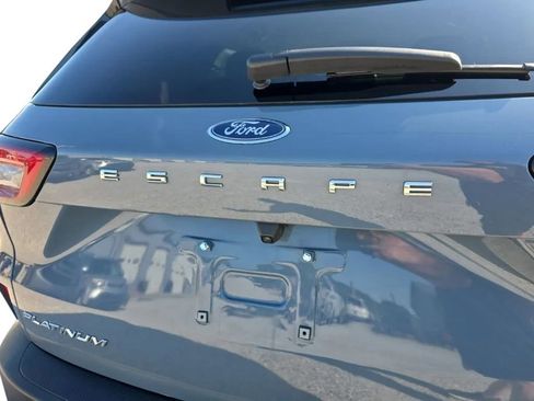 Used 2024 Ford Escape Platinum AWD/4WD image 10