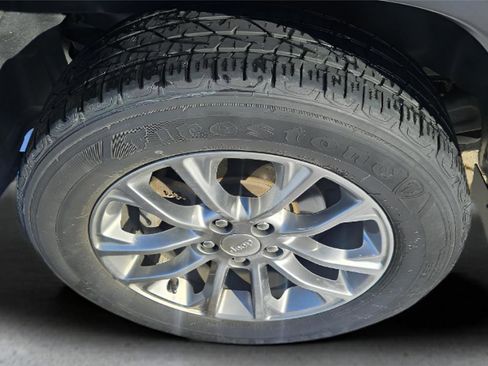 Used 2020 Jeep Cherokee Latitude Plus image 49