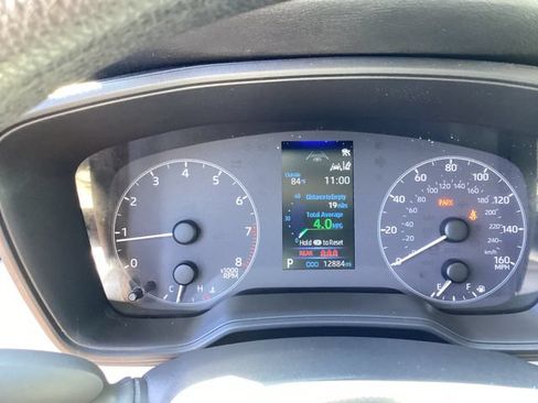Used 2025 Toyota Corolla LE FWD image 5