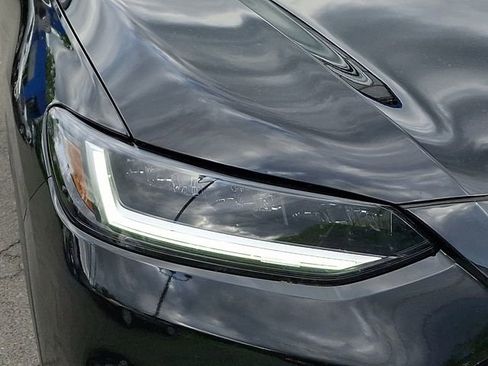 Certified 2024 Honda HR-V LX image 9