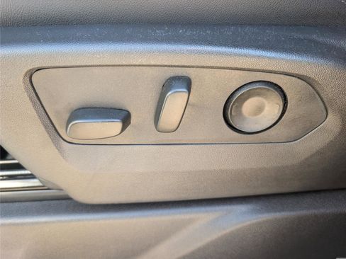 Used 2025 Chevrolet Silverado 1500 LT Trail Boss w/ Convenience Package II image 18