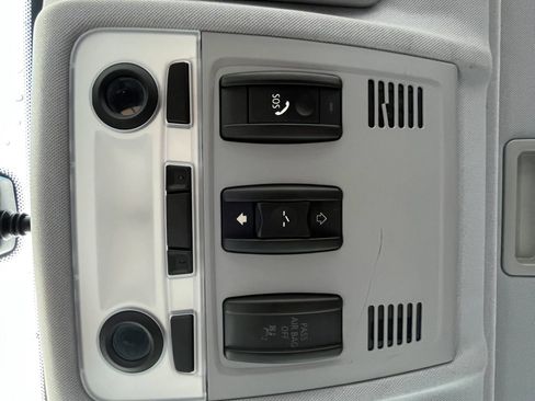 Used 2008 BMW 135i Coupe image 17