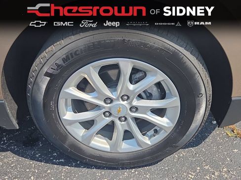 Used 2018 Chevrolet Equinox LT FWD image 20