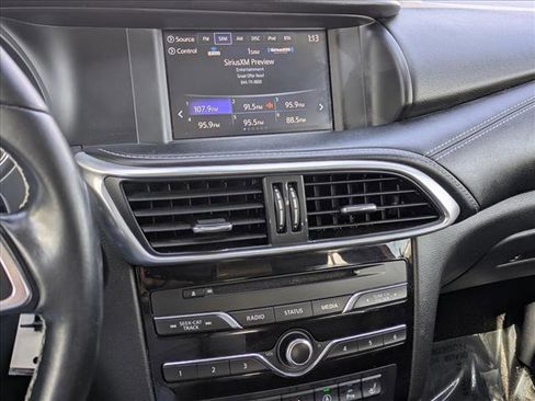 Used 2017 INFINITI QX30 Premium w/ Navigation Package image 15