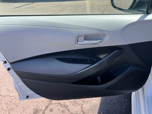 Used 2020 Toyota Corolla LE w/ Carpet Mat Package (TMS) FWD image 19