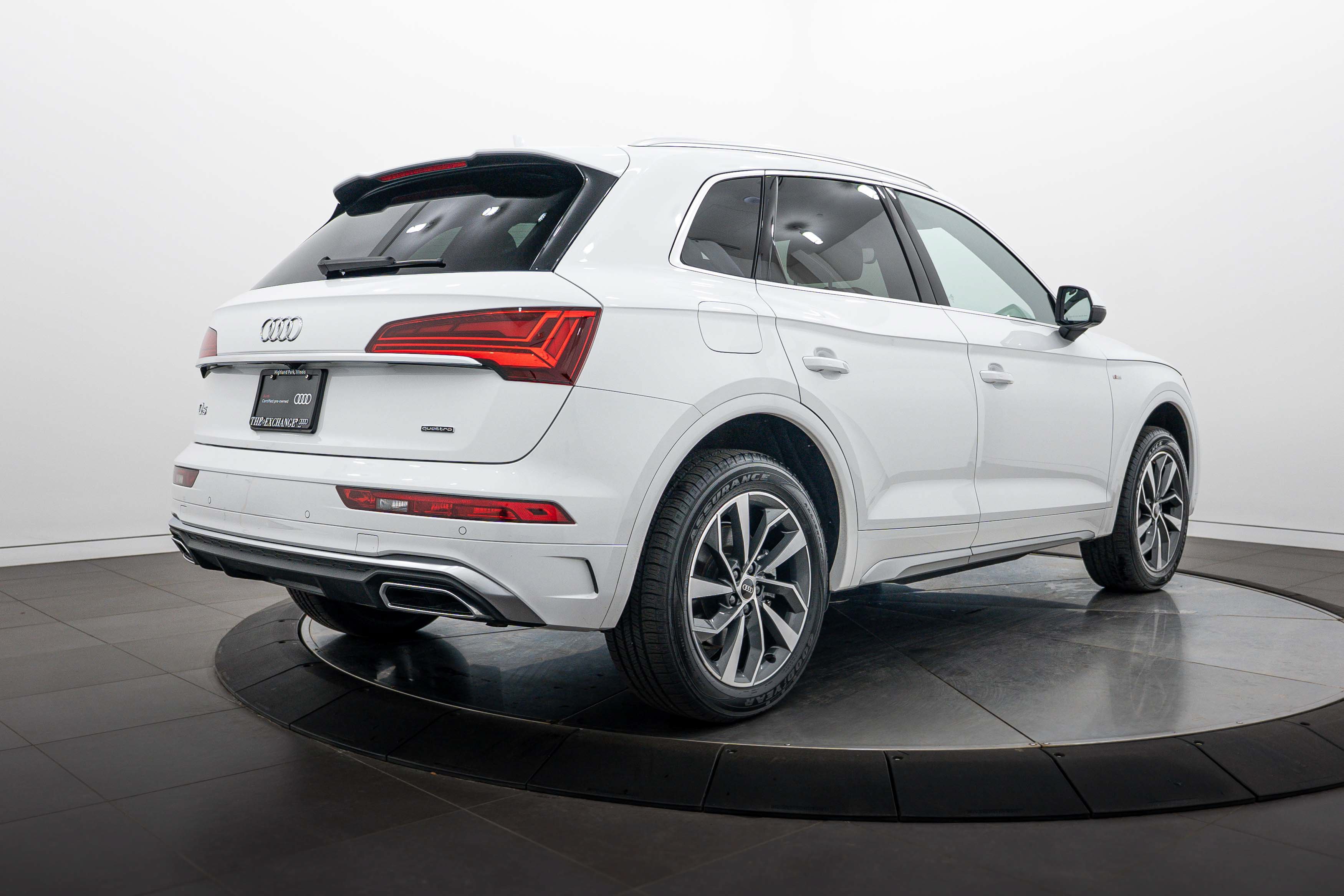 Certified 2024 Audi Q5 2.0T Premium Plus AWD/4WD image 4