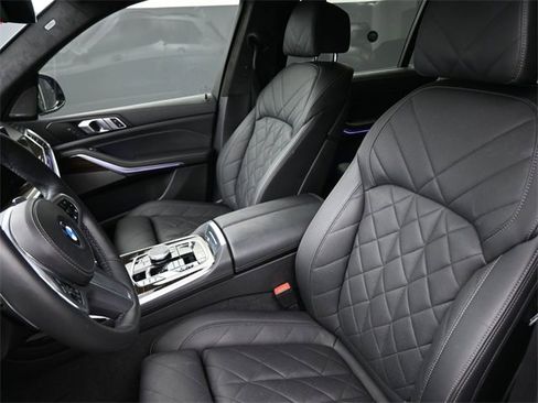 Certified 2023 BMW X7 xDrive40i w/ M Sport Package image 33