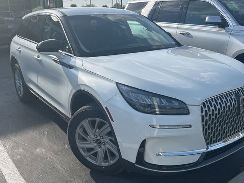 Used 2024 Lincoln Corsair FWD image 1