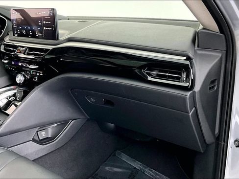 Certified 2025 Acura MDX FWD image 21