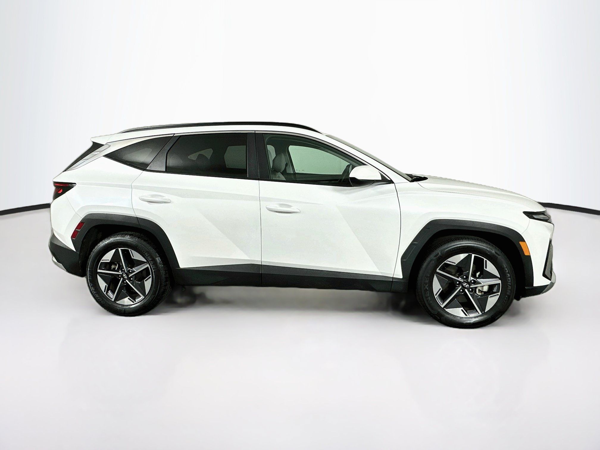 Used 2025 Hyundai Tucson SEL FWD image 10