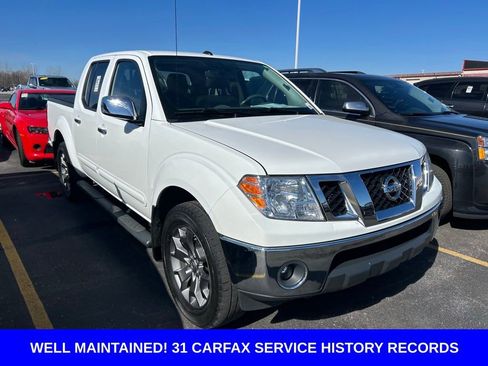 Used 2019 Nissan Frontier SL image 1