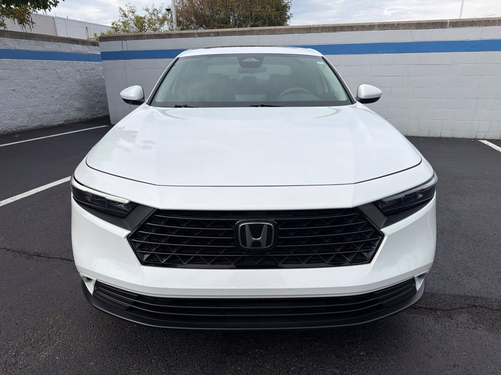 Used 2023 Honda Accord EX image 8