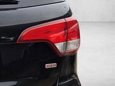 Used 2015 Kia Sorento LX image 12