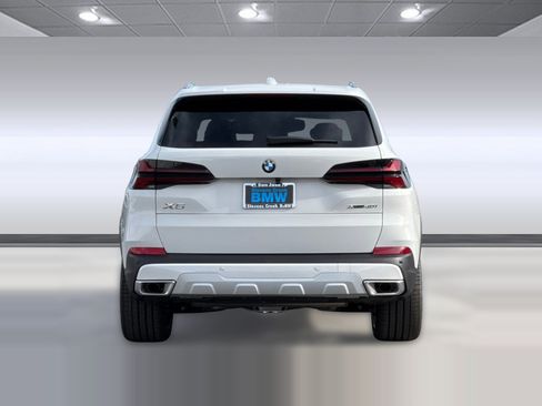 New 2026 BMW X5 xDrive40i AWD/4WD image 9