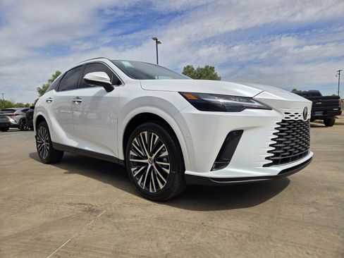 New 2026 Lexus RX 350 FWD image 2