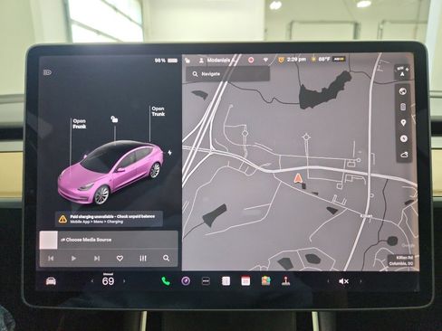 Used 2018 Tesla Model 3 Long Range RWD image 13