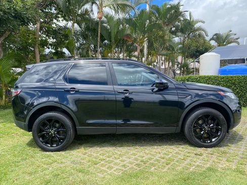 Used 2017 Land Rover Discovery Sport SE AWD/4WD image 8