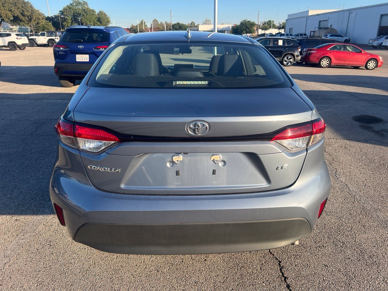 Used 2024 Toyota Corolla LE FWD image 5