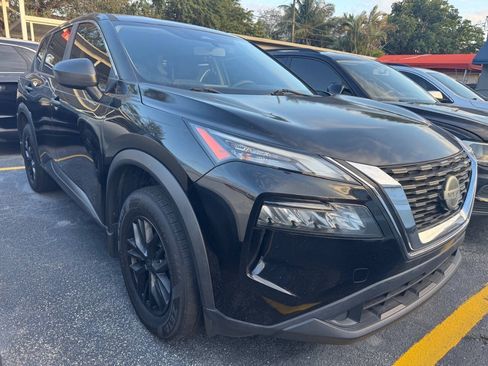 Used 2021 Nissan Rogue S FWD image 5
