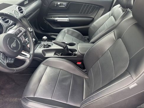 Used 2017 Ford Mustang GT Premium w/ GT Performance Package image 8